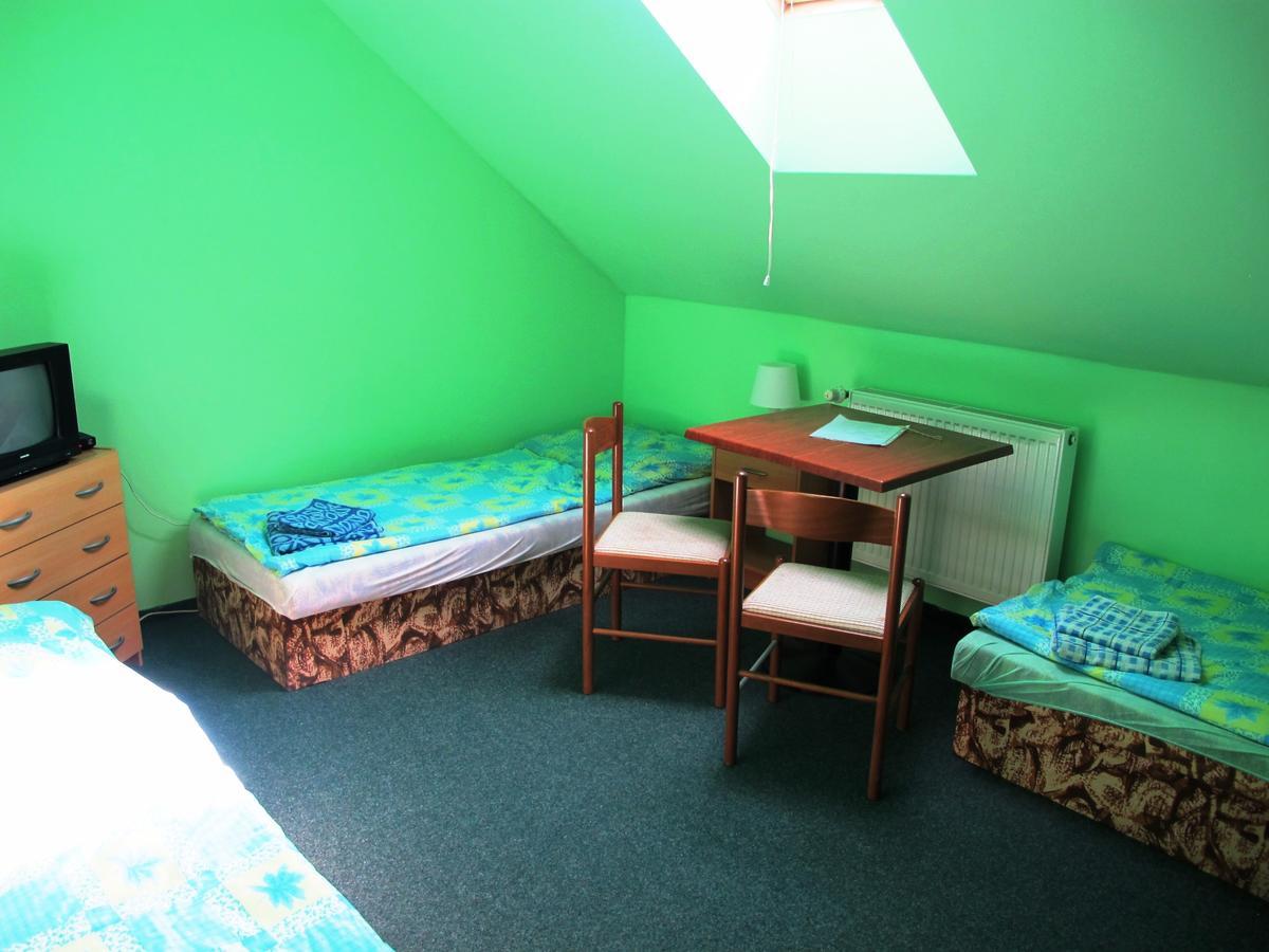 Hotel U Lisky Hostka  Buitenkant foto