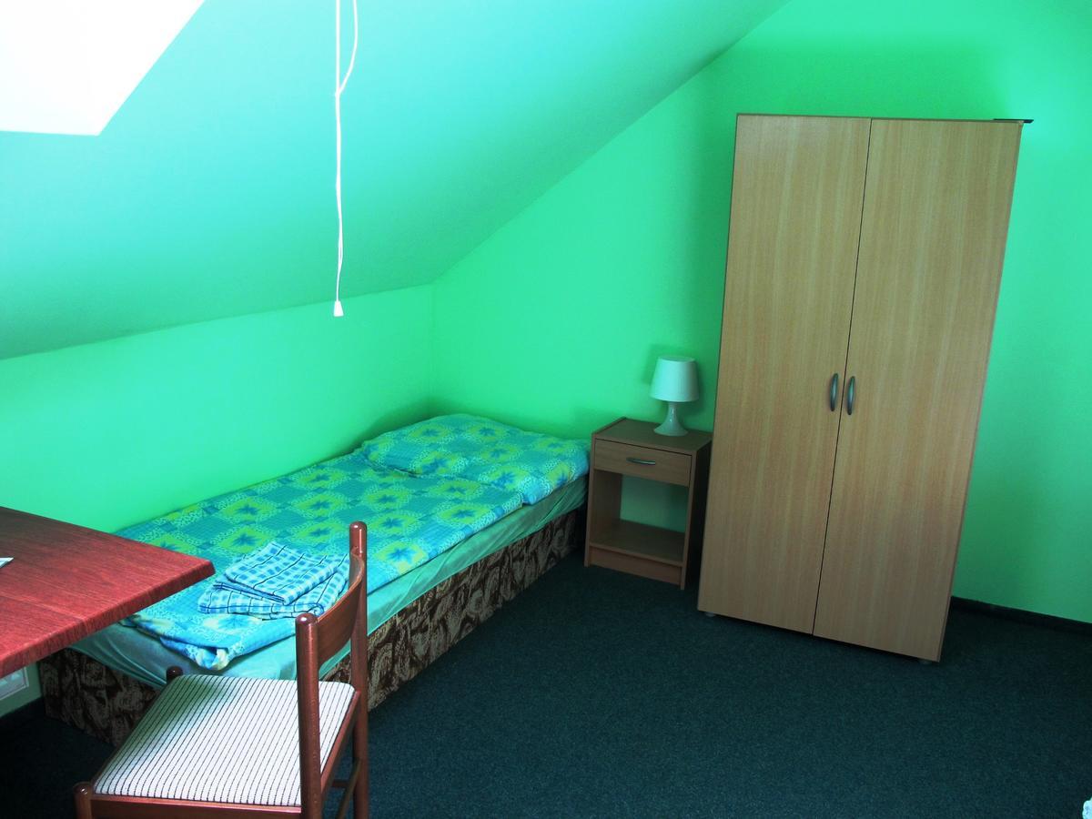 Hotel U Lisky Hostka  Buitenkant foto